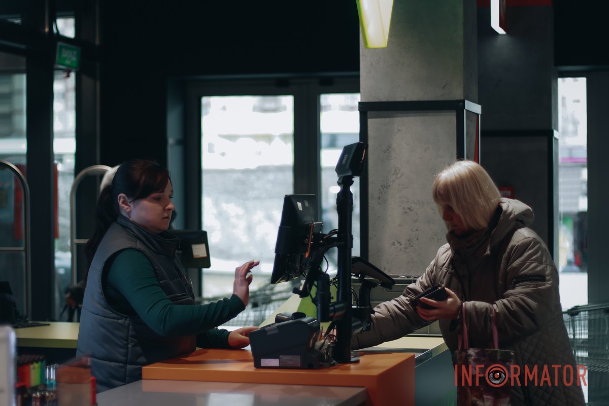 Відкрий для себе VARUS: власне виробництво та ексклюзивний інтер'єр. Екскурсія супермаркетом від Інформатор 39