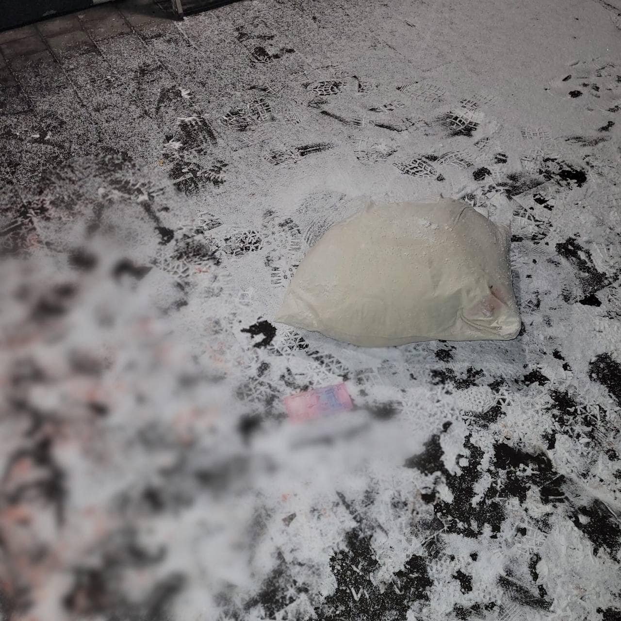 На Київщині чоловік вистрибнув із вікна 10-го поверху 1