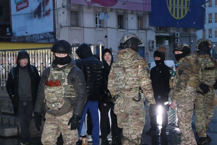 Що таке «РЕДАН» та «Анти-РЕДАН» і чому підлитки влаштовують бійки