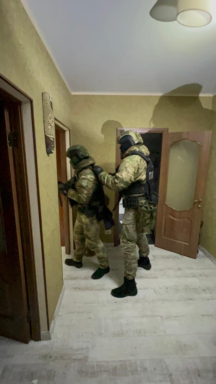 На Київщині 21-річна жінка продавала дівчат у сексуальне рабство за кордон 1