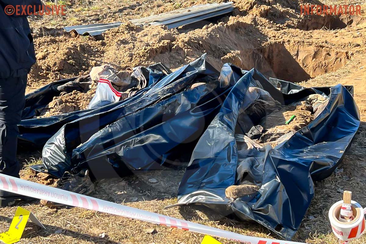 Під Києвом знайшли тіла трьох чоловіків, яких вбили під час окупації 3