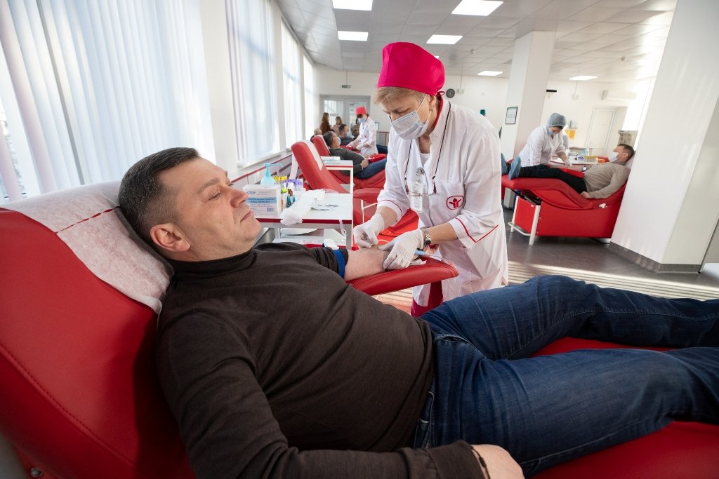 У Києві створили перший та єдиний в Україні Банк довгострокового зберігання еритроцитів: де і як виглядає 5