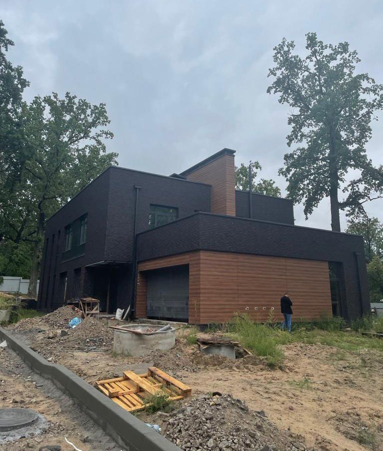 У Пущі-Водиці замість дитячого оздоровчого табору почали будувати котеджі: вартість ділянки майже 27 млн грн 2