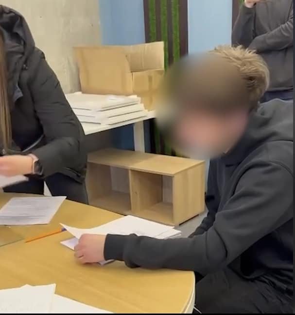 Був співучасником сексуального насильства та знімав на відео: третьому фігуранту п’яних вечірок у Києві оголосили підозру 2