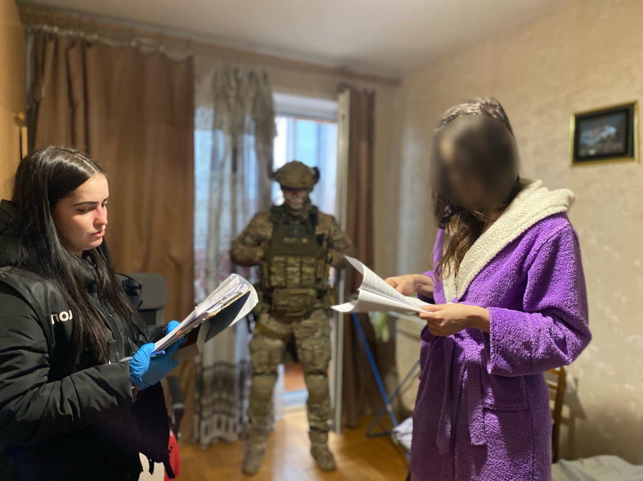 Один помер в муках, ще 5 ледь не загинули: на Київщині жінка подарувала своїм колишнім алкоголь з отрутою 3