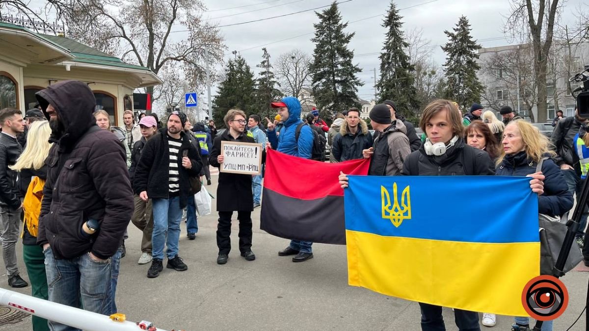 Мінкульт знов не зміг розпочати роботу в Лаврі через бунт вірян УПЦ МП: що там відбувається зараз 2