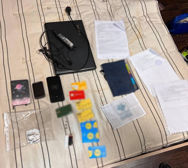 Ти помреш в окопі: у Києві чоловік продавав військовим ЗСУ неіснуючі товари 2