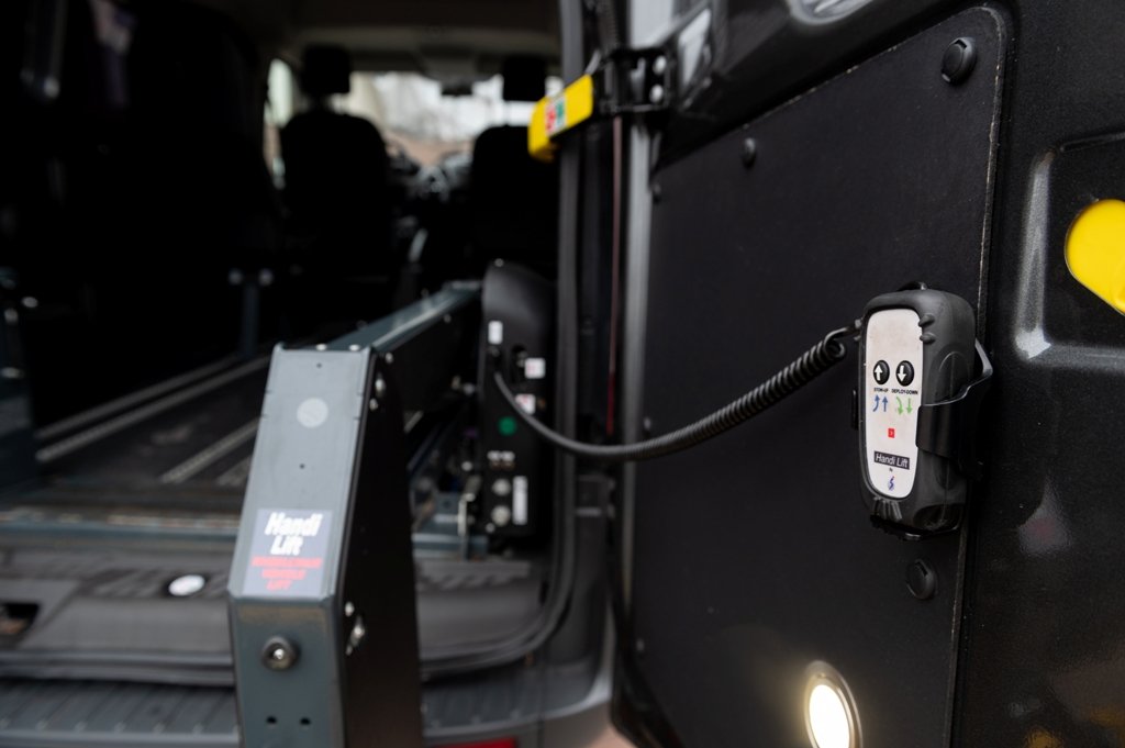 Вперше у Києві Uklon запустив клас авто для людей з інвалідністю, які користуються кріслом колісним 1