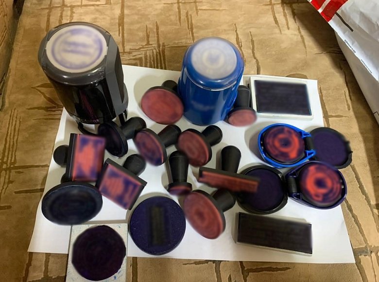 У Києві чоловік продавав неіснуючи автомобілі 1