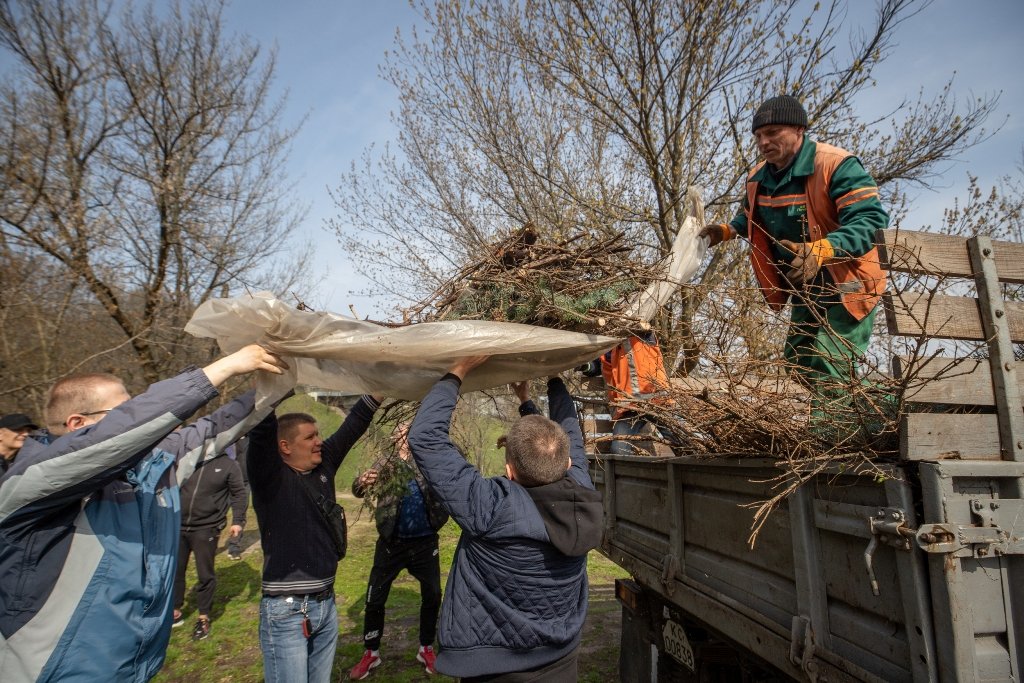 У Києві після загальноміської толоки вивезли понад 6 тисяч кубометрів сміття 1