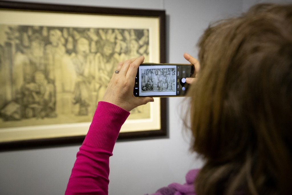 У Києві відкрилась нова виставка киянки в еміграції: де побачити 12