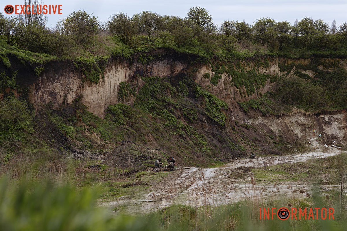 Вибухи, які чує Київ: як відбувається знищення російських боєприпасів на околицях столиці 13