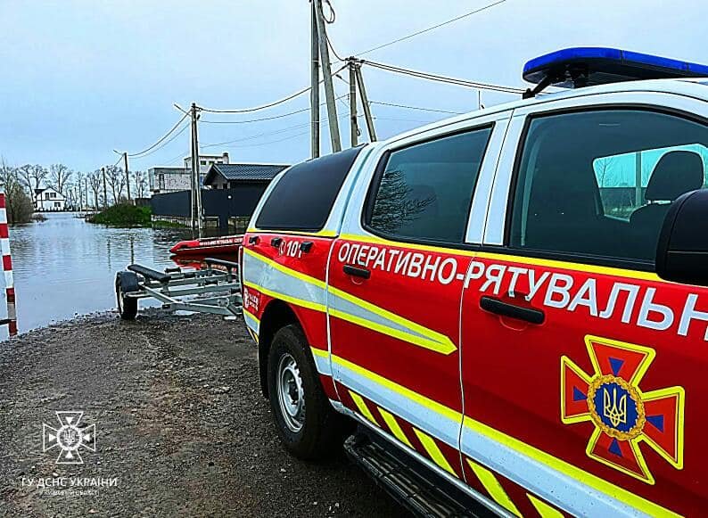 Наслідки водопілля: як зараз виглядає затоплене село на Київщині 3