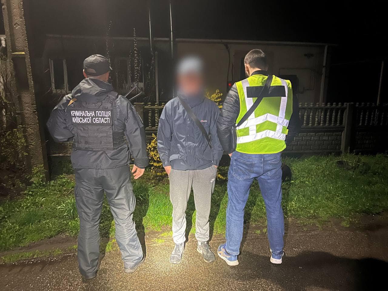 На Київщині підлітки жорстоко забили хлопця до втрати свідомості та зняли це на відео 1