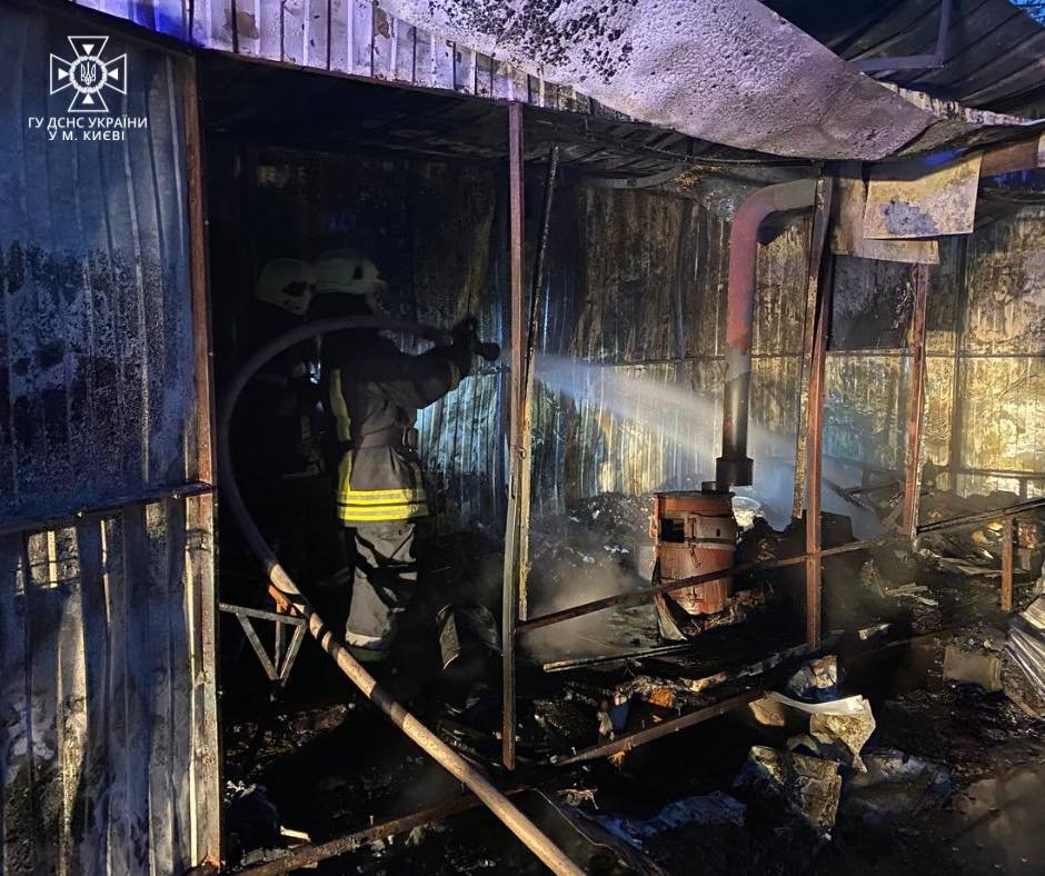 У Києві під час пожежі загинули 2 людини 1