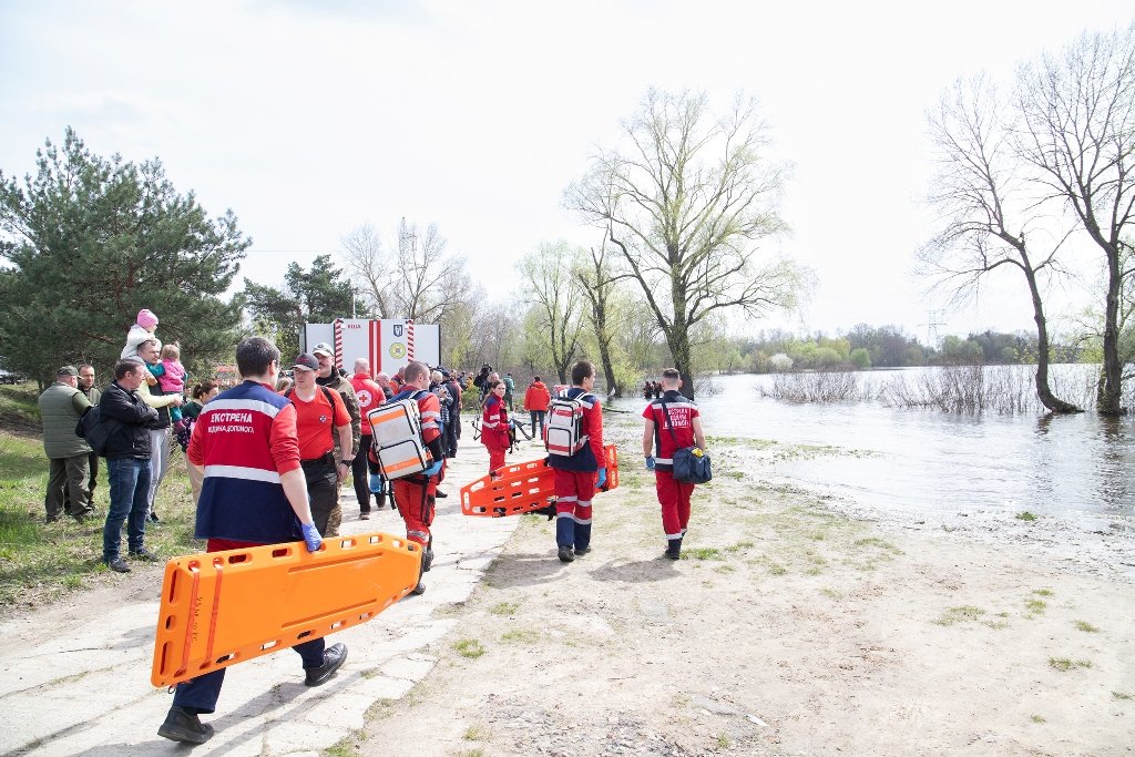У Києві почали навчання з протидії наслідкам повені 4