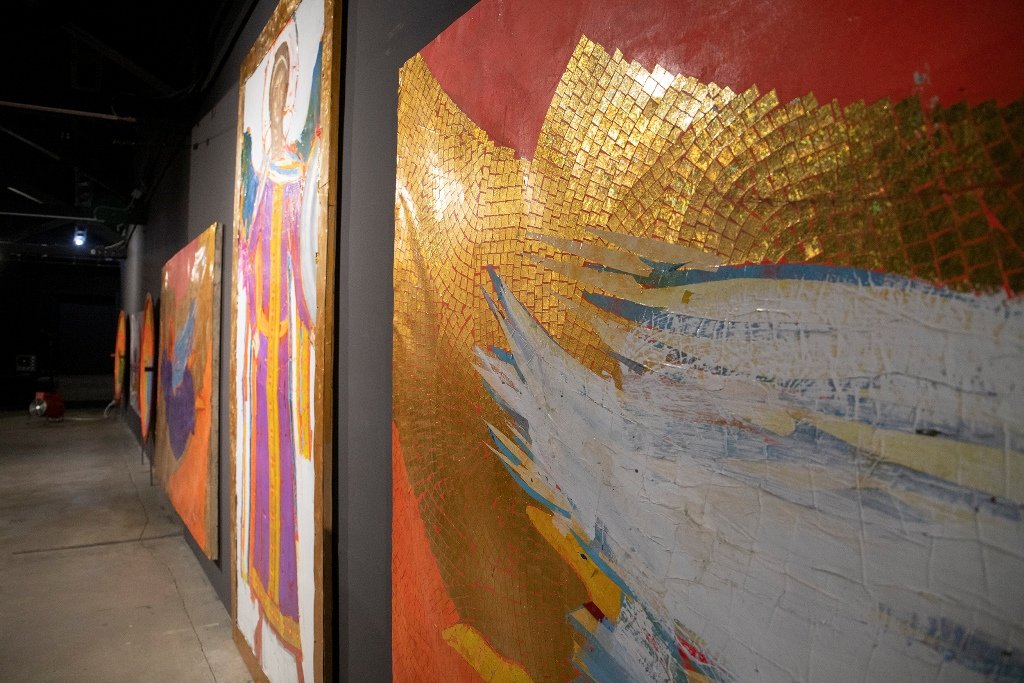 Куди піти у Києві: де побачити розписи храму на Київщині, який обстреляли росіяни під час окупації 2