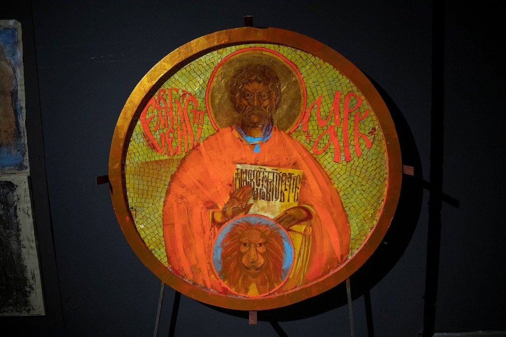 Куди піти у Києві: де побачити розписи храму на Київщині, який обстреляли росіяни під час окупації 8