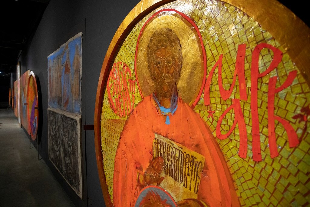 Куди піти у Києві: де побачити розписи храму на Київщині, який обстреляли росіяни під час окупації 9