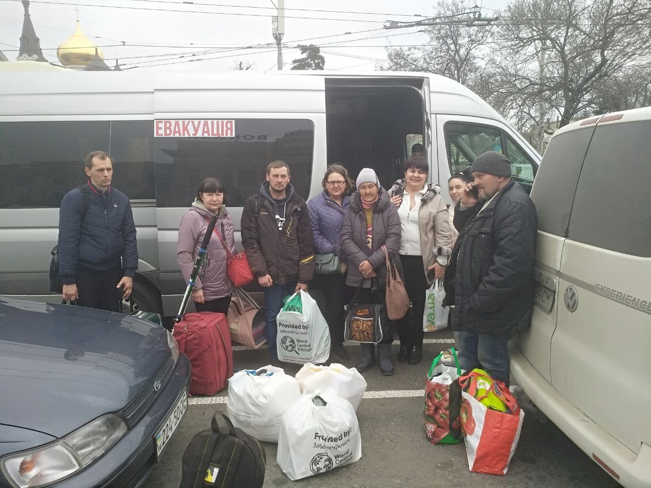 Куди звертатись для евакуації рідних: ГО Help People вивезли 20 тисяч людей з прифронтових та окупованих територій 2
