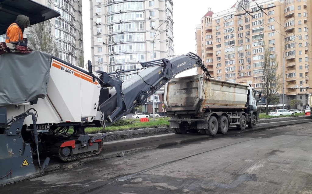 Де у Києві проводять капремонти вулиць та перекрили рух транспорту 2