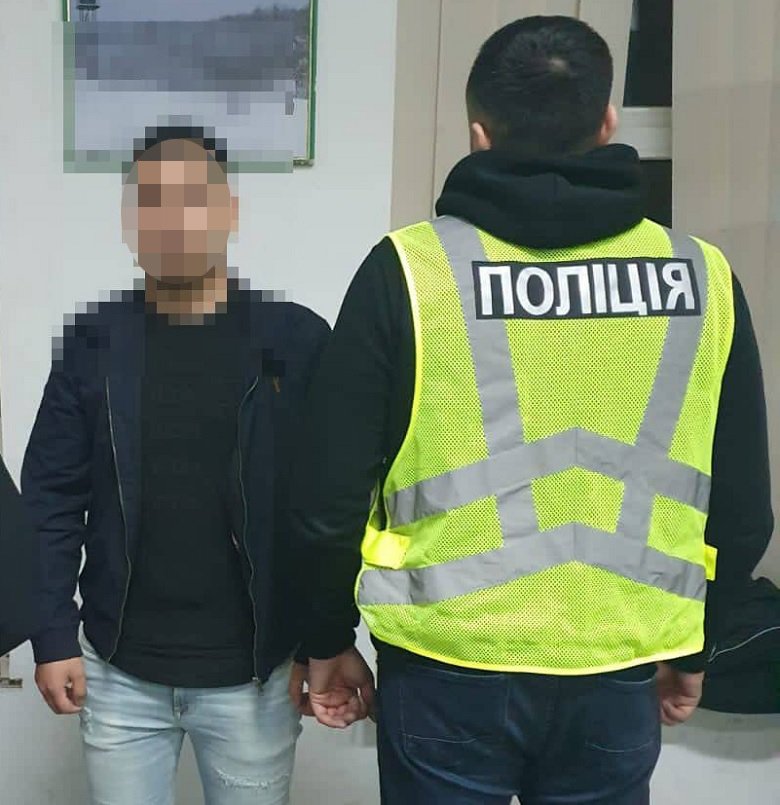 У Києві іноземець вербував українок для секс-роботи за кордоном 1