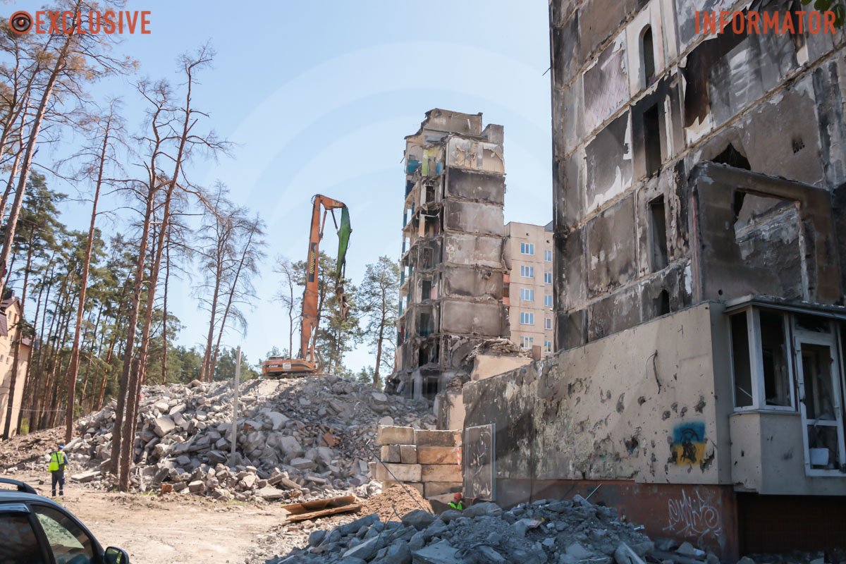 В Ірпені зносять будинок з малюнком Бенксі: як виглядає місце зараз 14