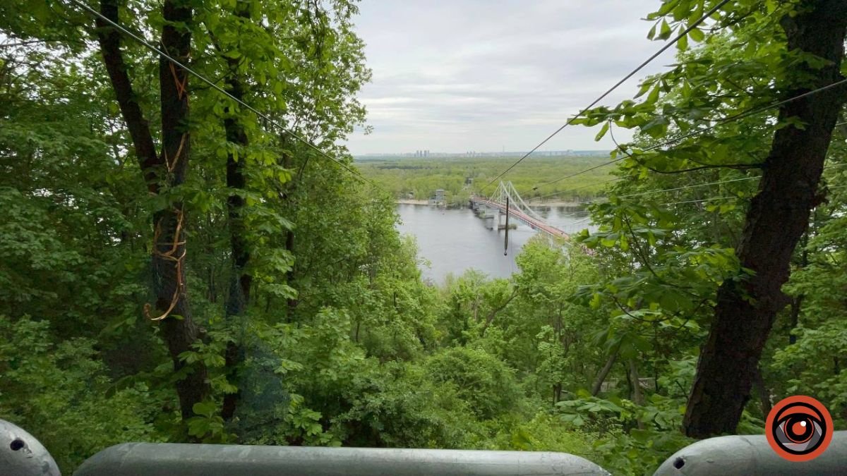 У Києві відкрилась канатна дорога через Дніпро: як працює та ціни 1
