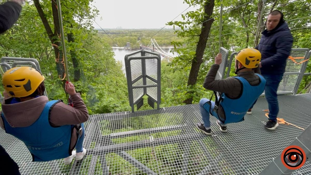 У Києві відкрилась канатна дорога через Дніпро: як працює та ціни 7