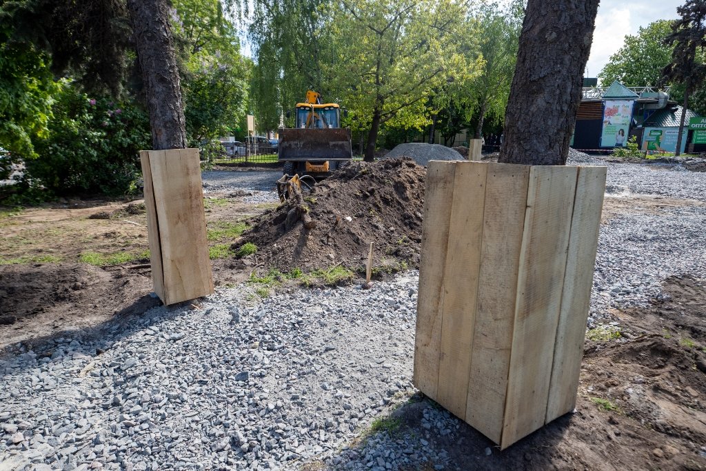 Київ - місто парків: біля метро «Шулявська» замість МАФів будують сквер 4
