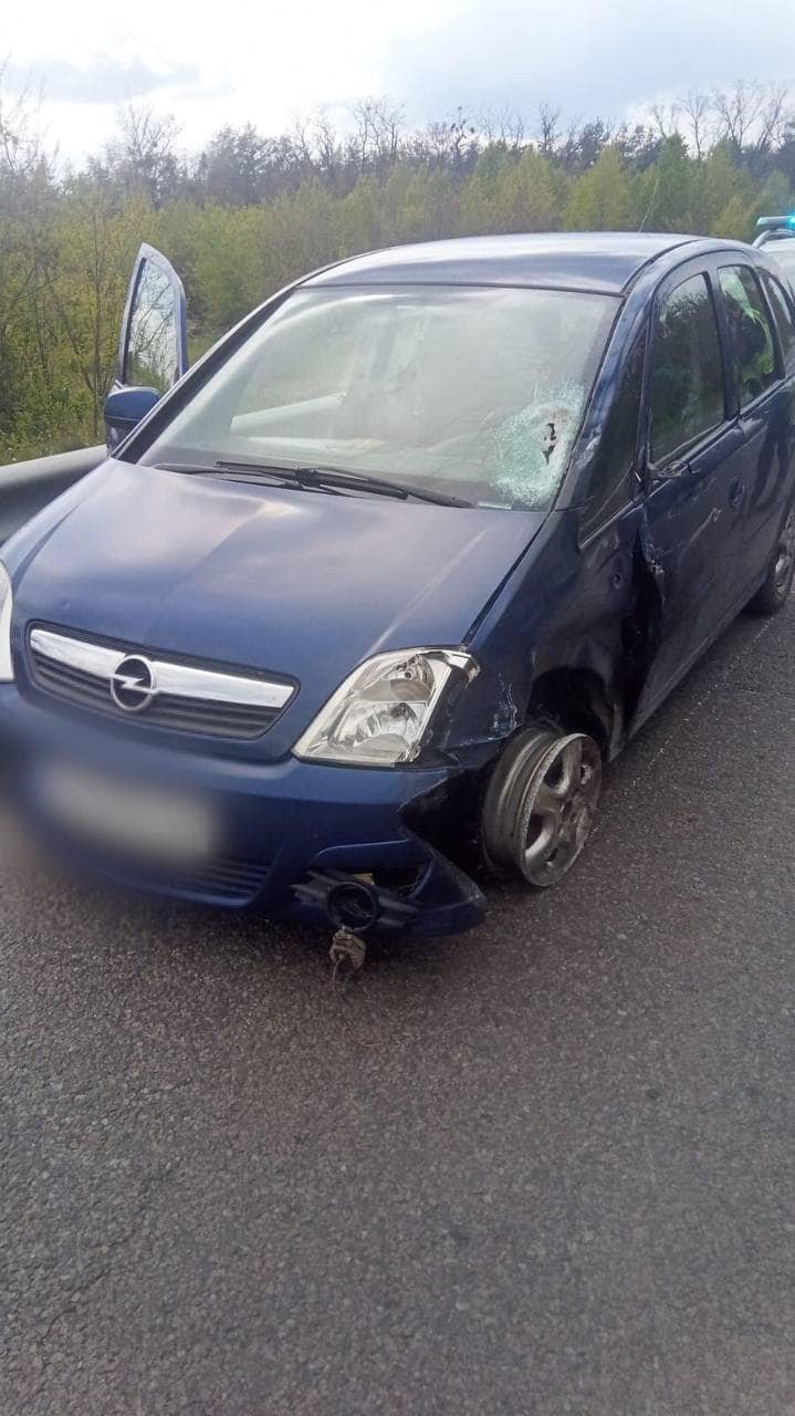 На Київщині п'яний водій Opel на смерть збив мотоцикліста та втік з місця ДТП 1