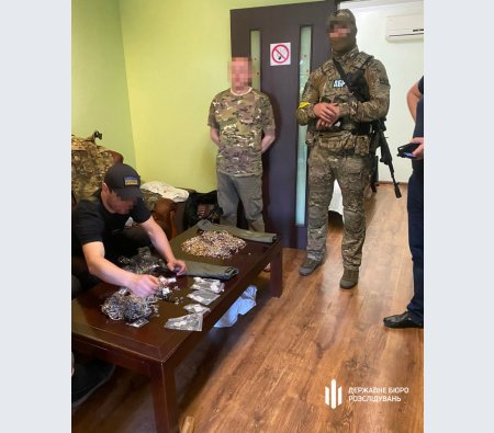 У Києві з відділень Держспецзв’язку викрали ювелірні вироби на 70 млн гривень 2