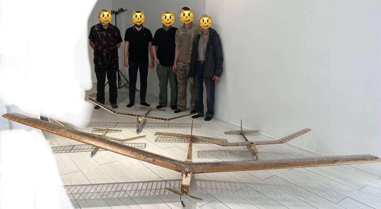 Юрій Голик показав новий надлегкий БПЛА-розвідник української розробки 2