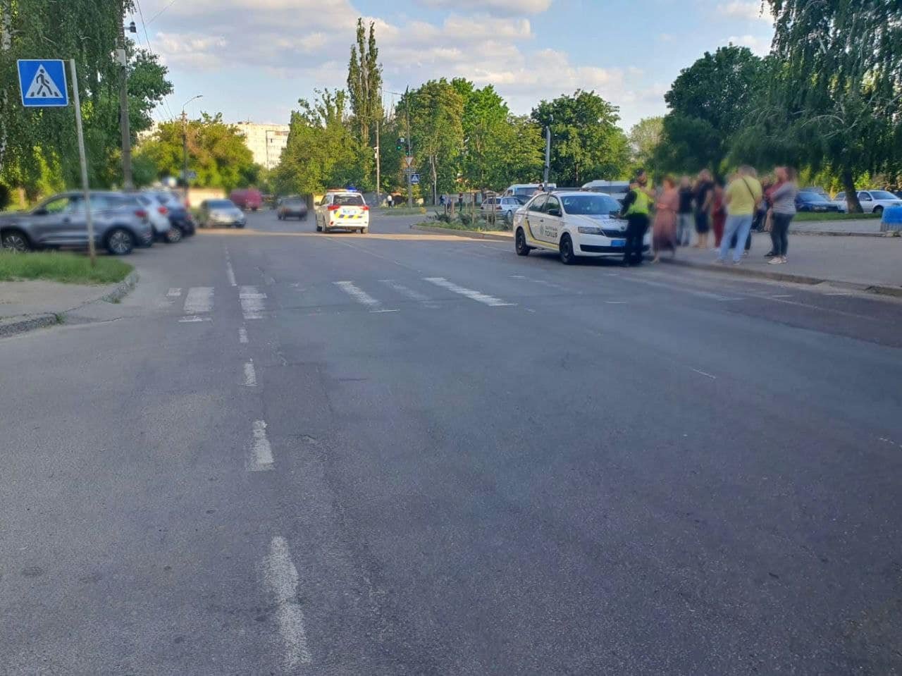 На Київщині водійка "Mazda" збила двох дітей на пішохідному переході 1