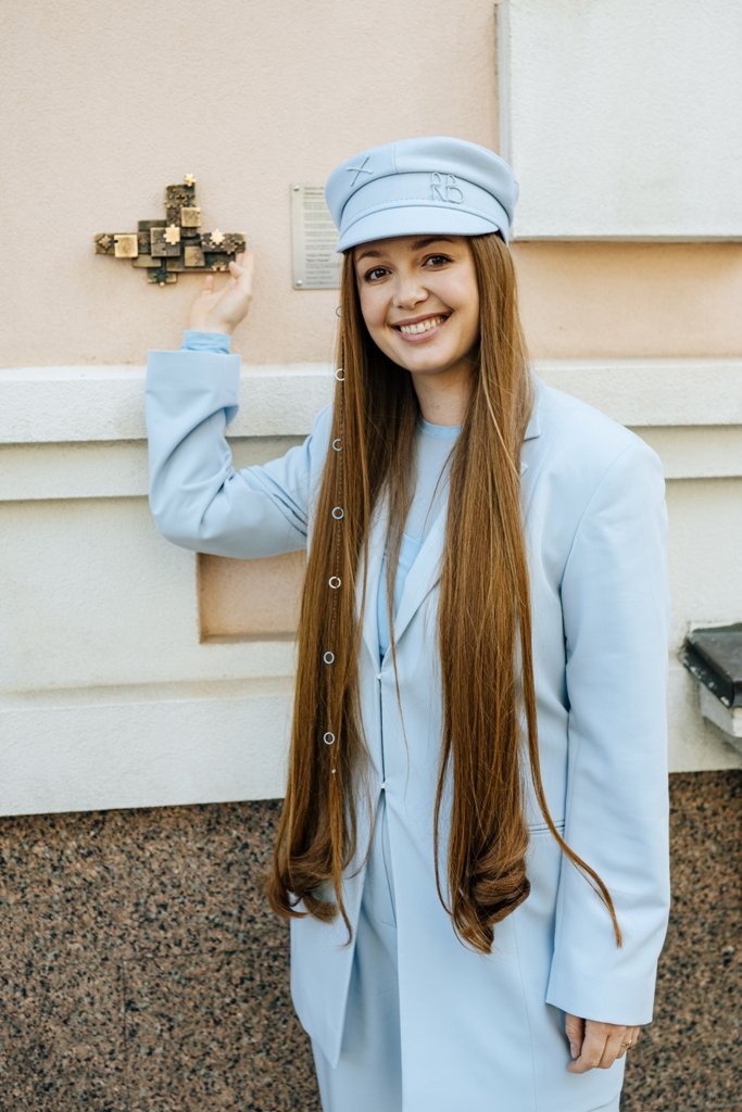 У Києві відкрили 40-ву мініскульптурку проєкту «Шукай!»: де й кому присвячена 5