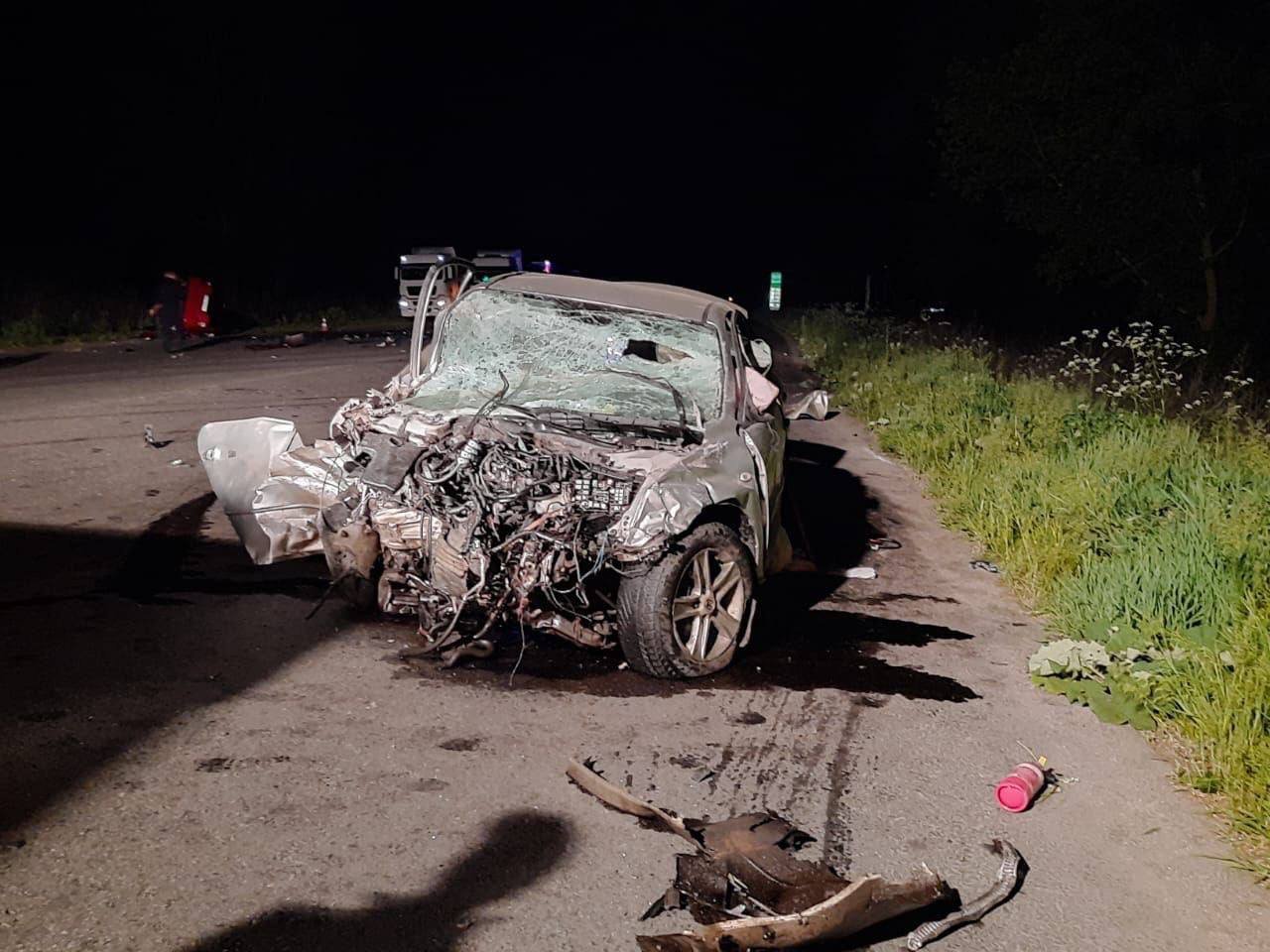 Смертельна ДТП під Києвом: загинули обидва водії Mazda та Honda 2