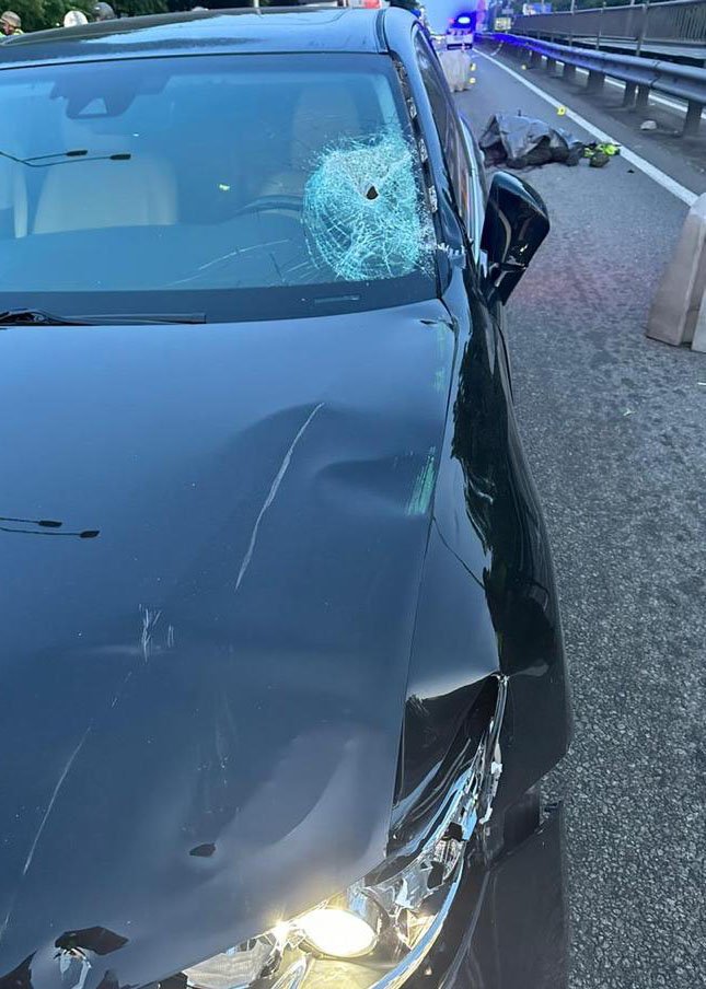 У Києві суддя на Lexus на блокпосту збив військовослужбовця: нацгвардієць загинув на місці 2