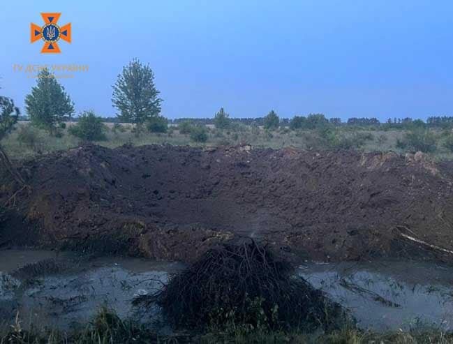 На Київщині після нічної атаки уламки ракет впали у шести населених пунктах: наслідки руйнувань 8