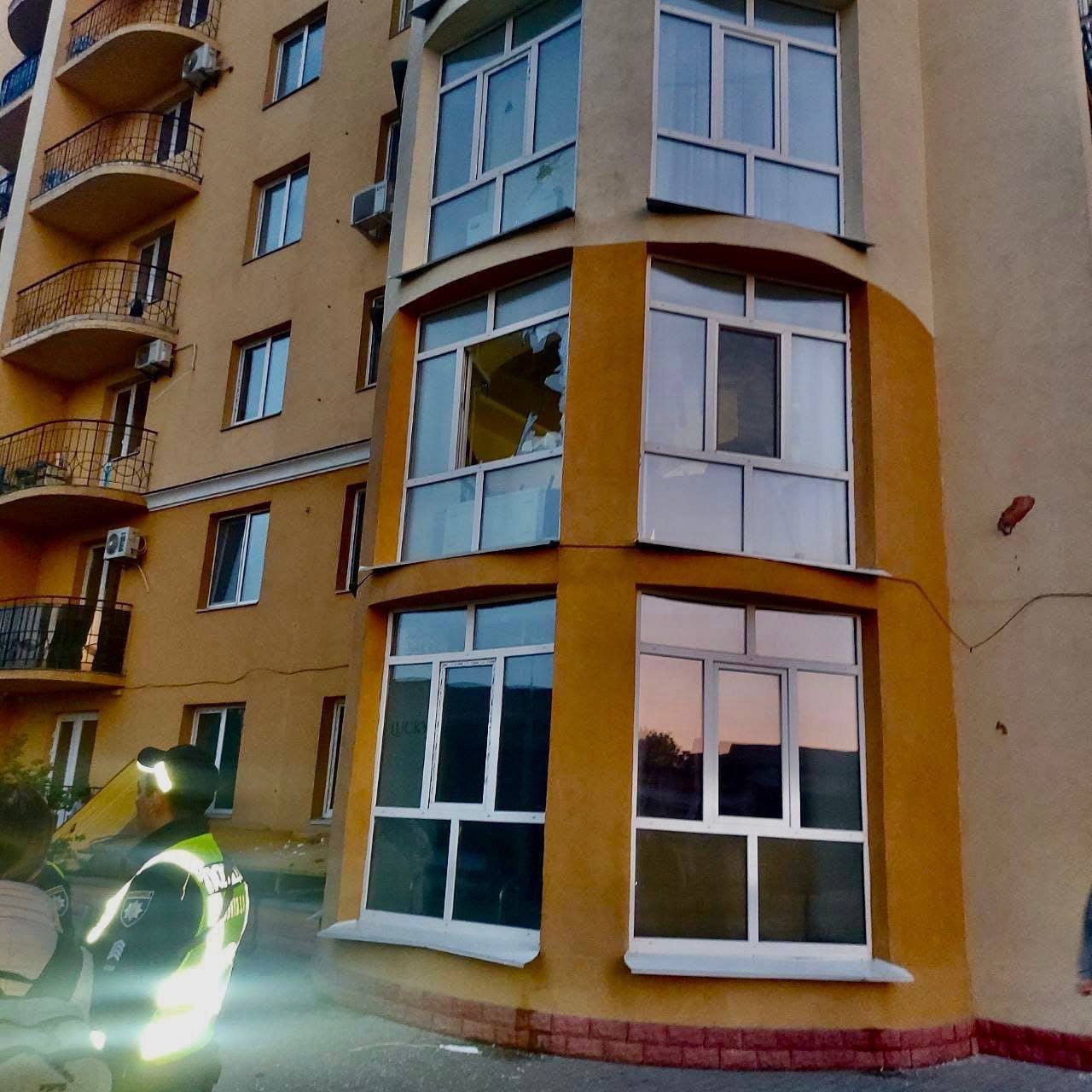 На Київщині після атаки дроків 30 травня пошкоджено 17 житлових будинків 6