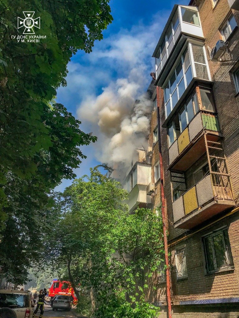 У Києві на Лук'янівці згоріла квартира 3
