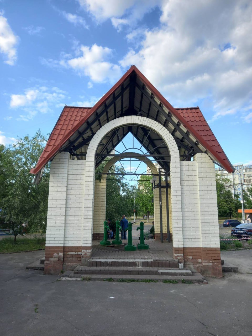 У Києві відновили роботу три бюветні комплекси: адреси 3