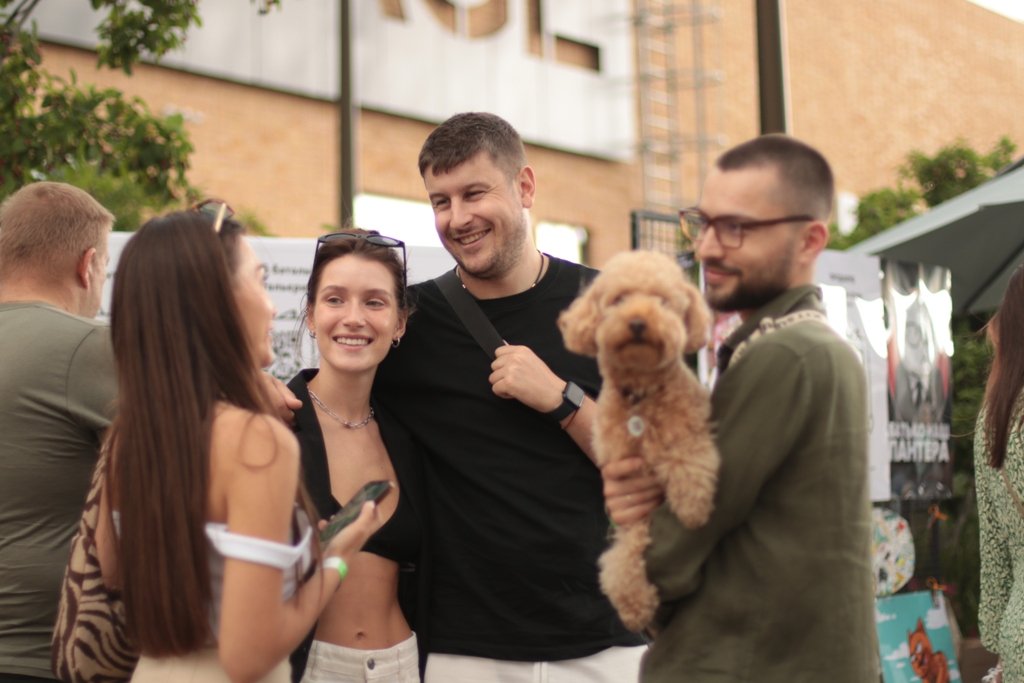 Олімпійський масштаб, танці під зливою та 600 000 за перший день: як у Києві почався благодійний Кураж 6