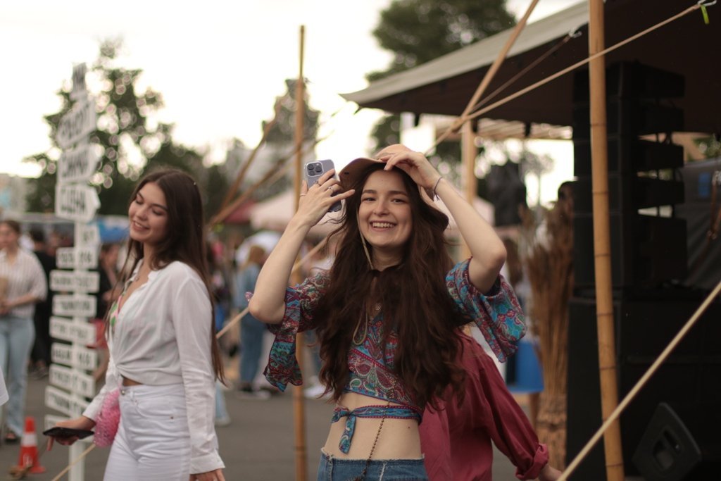 Олімпійський масштаб, танці під зливою та 600 000 за перший день: як у Києві почався благодійний Кураж 11