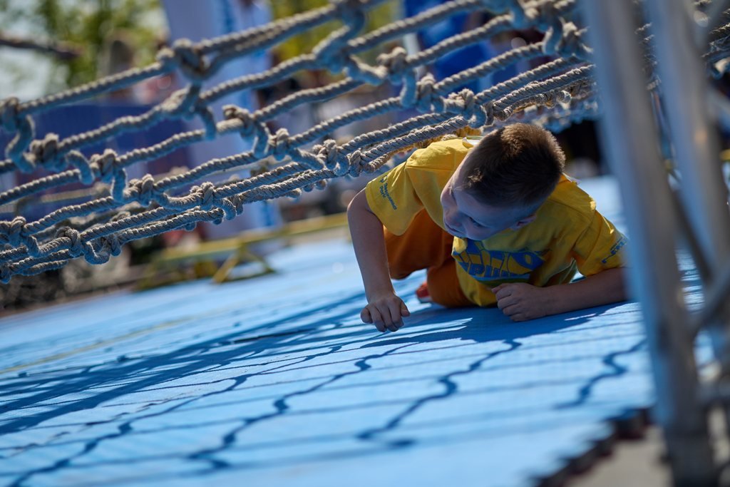 У Києві більше сотні дітей, співаки PARFENIUK і SHADU, олімпійський чемпіон Жан Беленюк змагались у "Хто перший" 9