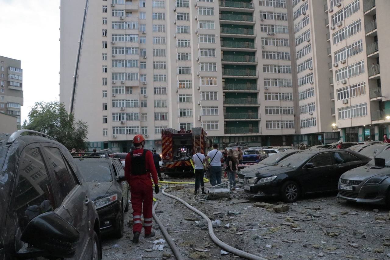 Ракетний удар по Києву 24 червня: зруйнована багатоповерхівка, є загиблі 1
