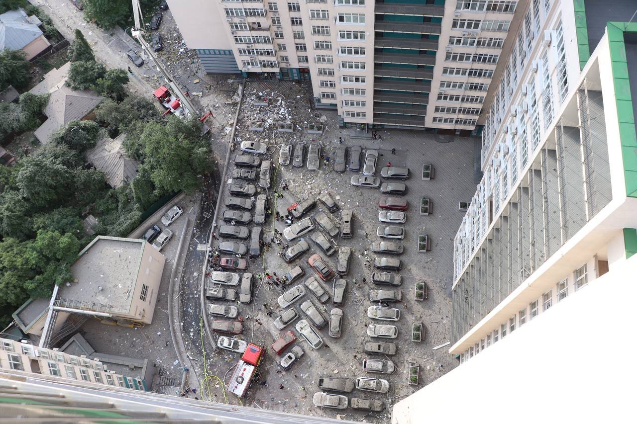 Ракетний удар по Києву 24 червня: зруйнована багатоповерхівка, є загиблі 5