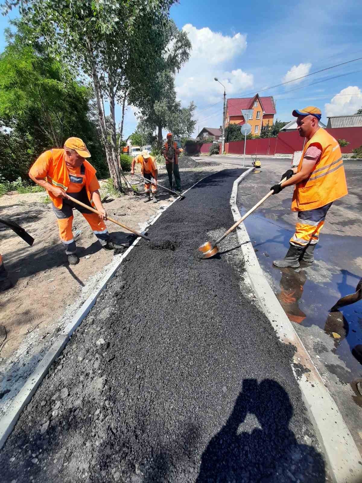 У Києві облаштували вже 11 нових кільцевих розв’язок 3