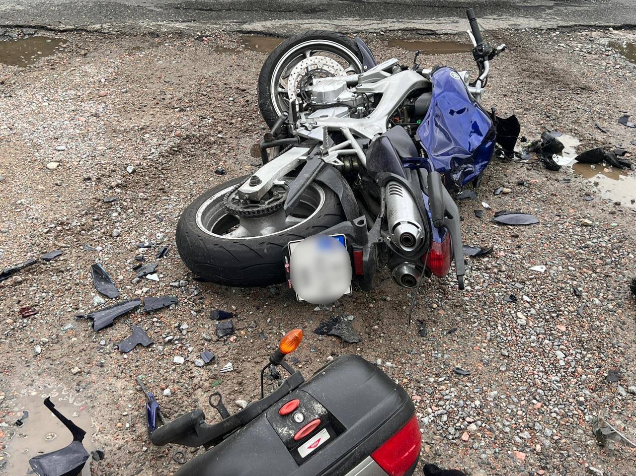 На Київщині Yamaha влетів у Subaru: байкер загинув на місці 2
