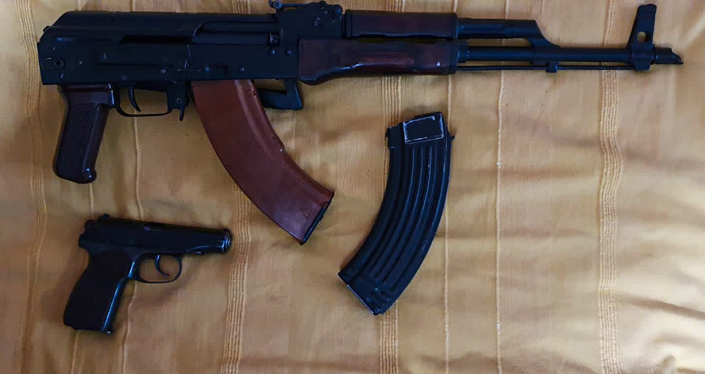 У Києві ОПГ під видом поліцейських займалася розбоями, грабежами та вимаганням грошей 4