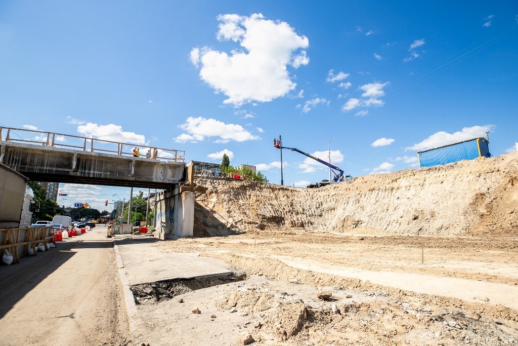 Реконструкція Дегтярівського шляхопроводу у Києві: як просуваються масштабні будівельні роботи 10